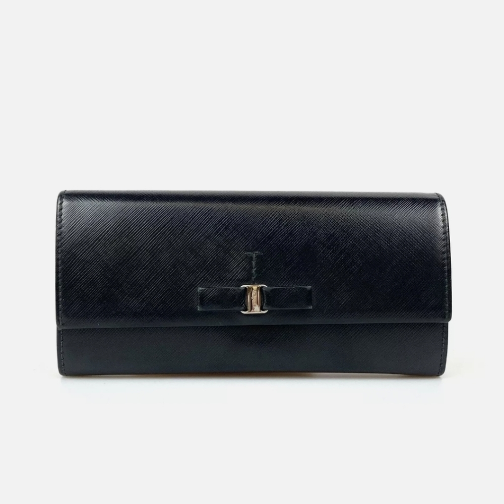 🖤 Authenric Salvatore Ferragamo Black Leather Long Wallet IR22A994 EUC 🖤 - Picture 6 of 16